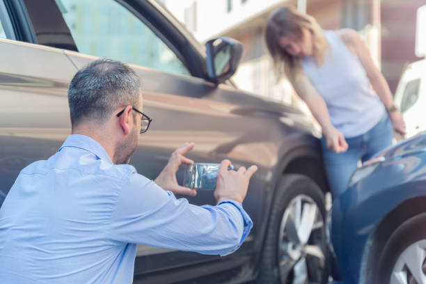 Professional Commercial Auto Insurance technician working in Kalamazoo, MI